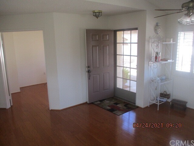 Foto del edificio - 26274 Sunnywood St