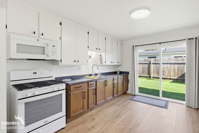 Building Photo - Charming 2Bdm 1Ba Home in Excellent Imperial Beach Location!