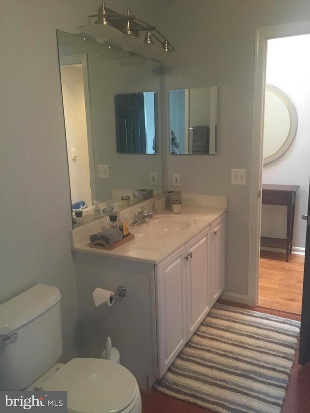 Primary Photo - 2000 Phillips Terrace