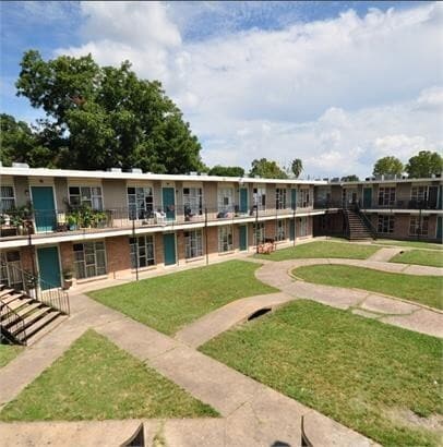 Building Photo - 8445 Winkler Dr