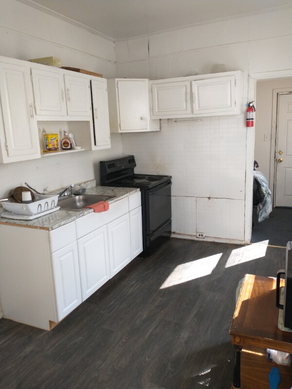 Building Photo - 4721 Knorr St