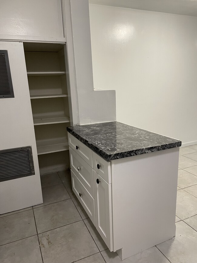 Building Photo - 1518 Grant St