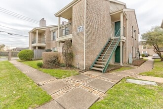 Building Photo - 14600 Fonmeadow Dr