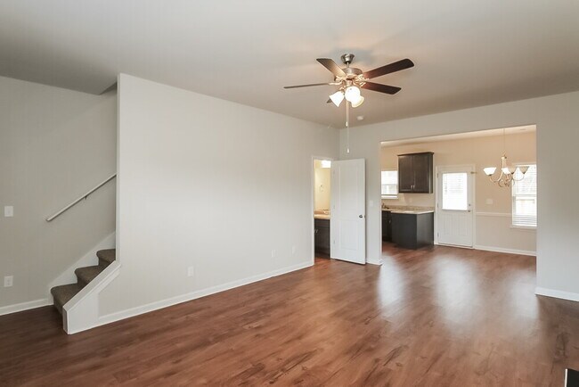 Building Photo - 624 Benjamin Ct
