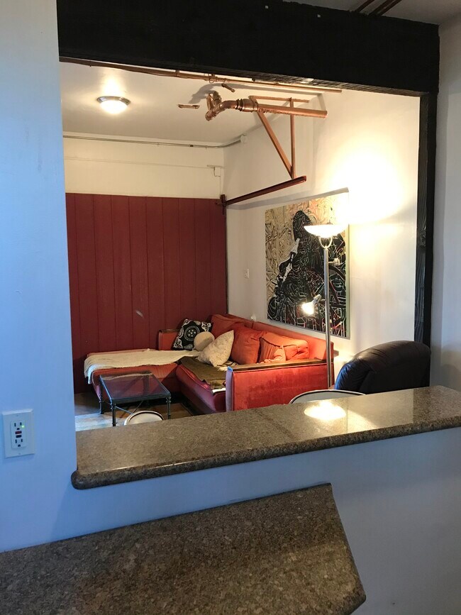 Foto del edificio - 7221 Earldom Ave