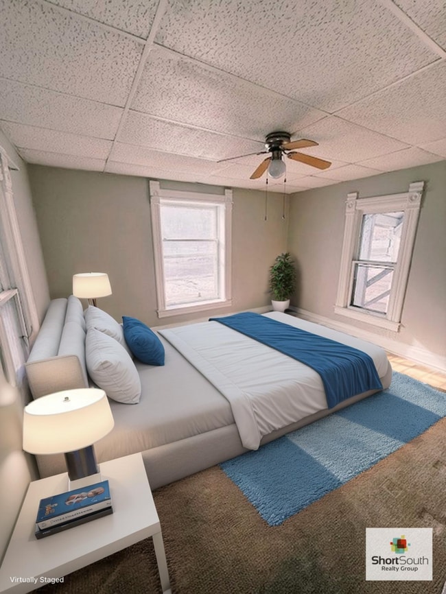 Building Photo - Updated - 2 bed 1 bath, main floor apartment in Lansing