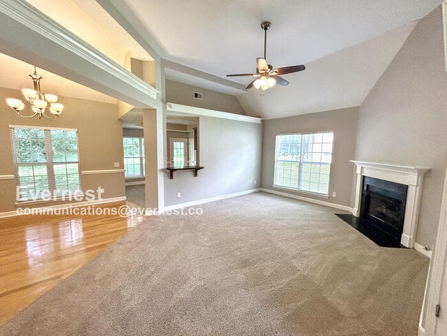 Building Photo - 3734 Montgomery Way