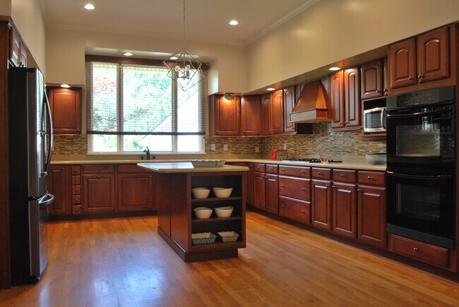 Foto del edificio - 13 Tanglewood Dr