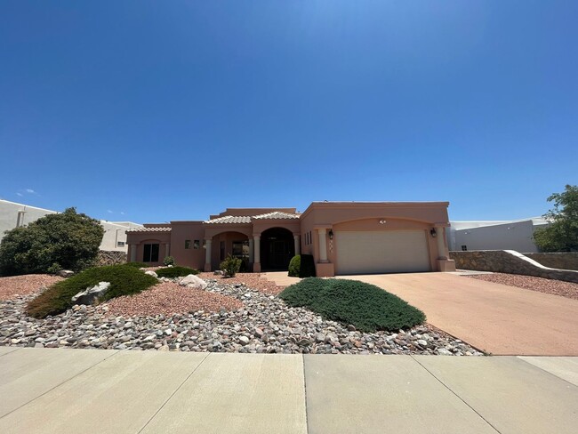 Building Photo - 3 Bed/2.5 Bath Home on Golf Club Rd in Son...