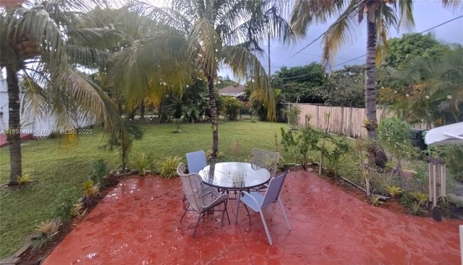 Foto del edificio - 310 SW 1st Ave
