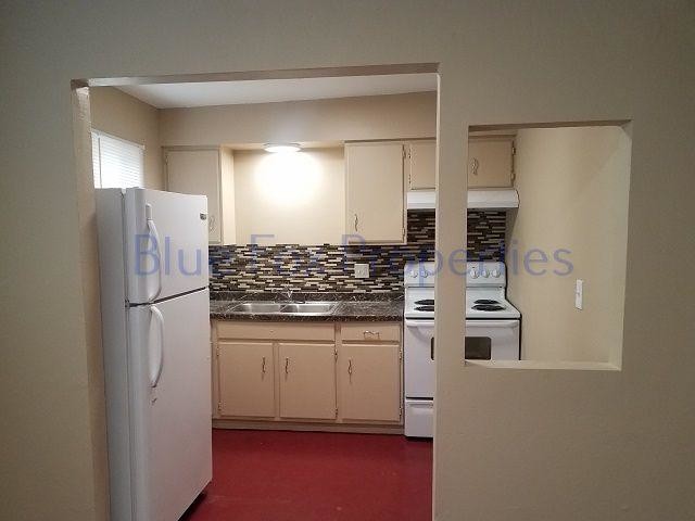Building Photo - 1 bedroom in Tucson AZ 85719