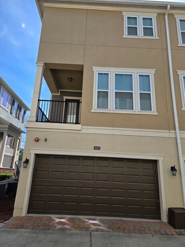 Foto del edificio - Stunning Three-Story Townhome, Located in the Heart of Altamonte Springs!