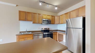 Interior Photo - Signal Hill Apartment Homes
