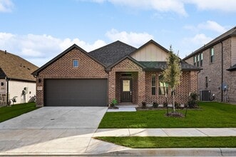 Building Photo - 364 Braves Wy