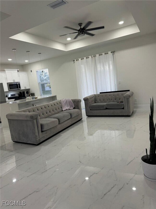 Foto del edificio - 4607 June Ave N