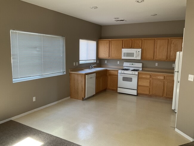 Building Photo - 6371 Pebblecreek Lodge Way