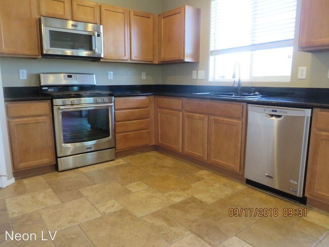 Building Photo - 3 br, 2.5 bath House - 2840 Blythswood Sq