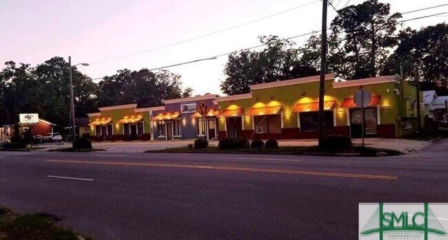Foto del edificio - 4501 Montgomery St