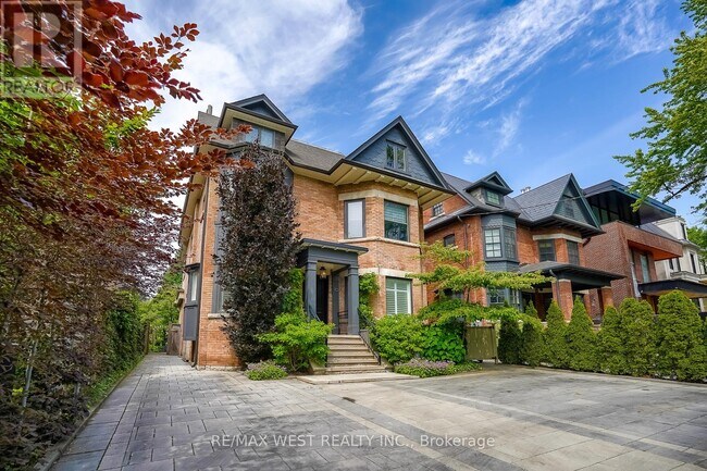 Photo du bâtiment - 70 Forest Hill Rd