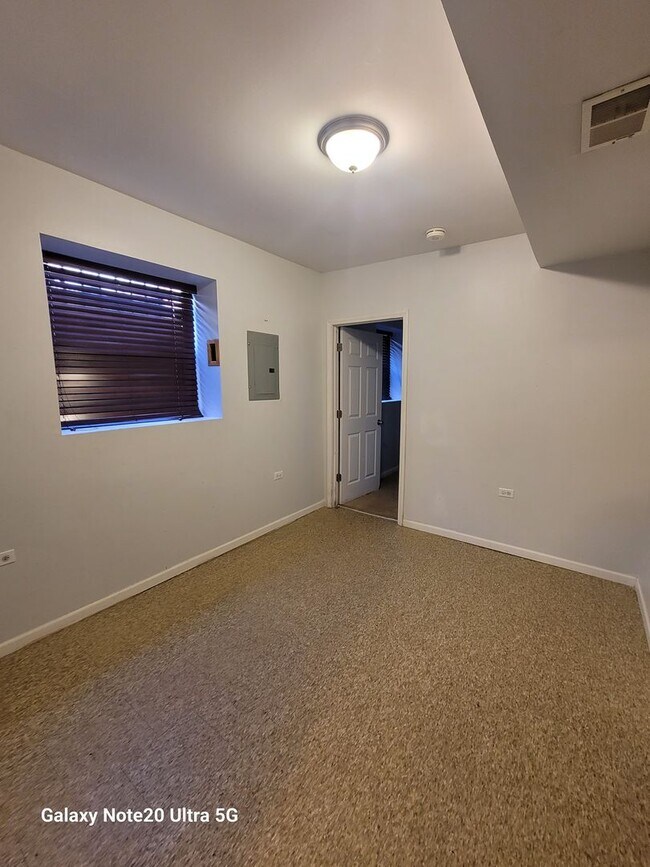 Foto del edificio - 1423 S Drake Ave