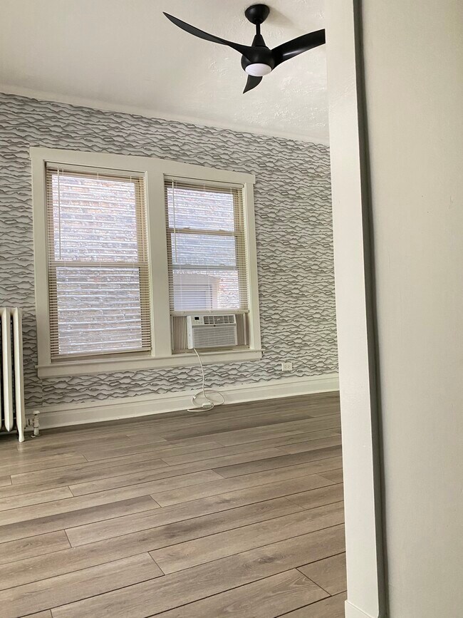 Foto del edificio - 2732 N Monticello Ave