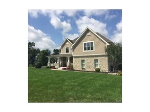 Building Photo - 6589 Rio Vista Ct