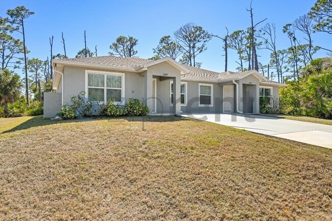 Building Photo - 12009 Henley Ave