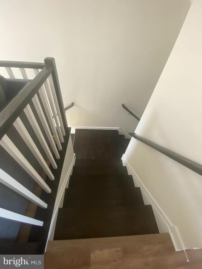 24057 Gumspring Kiln Terrace, Dulles, VA 20166 Condo for Rent in