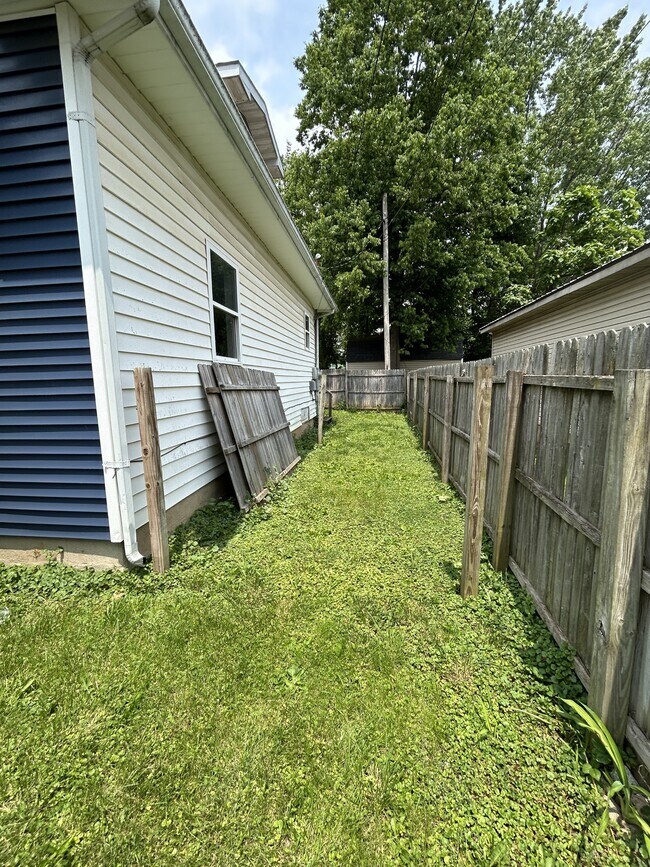 Foto del edificio - 1030 W 17th St