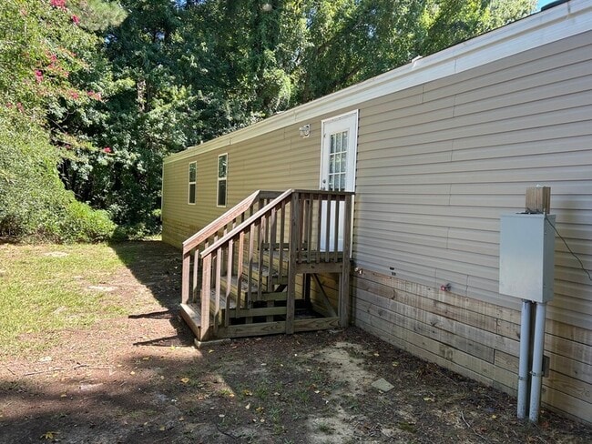 Building Photo - 86 N King Edward Ct