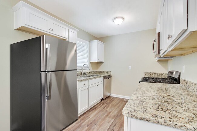Foto del edificio - 3226 Browns Mill Rd Se