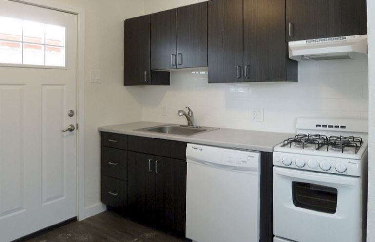 Foto principal - 2400 N High St