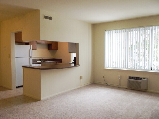 Building Photo - WJM Cedar Apartments