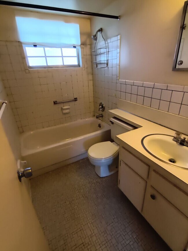 Foto del edificio - 5505 Hernandes Dr