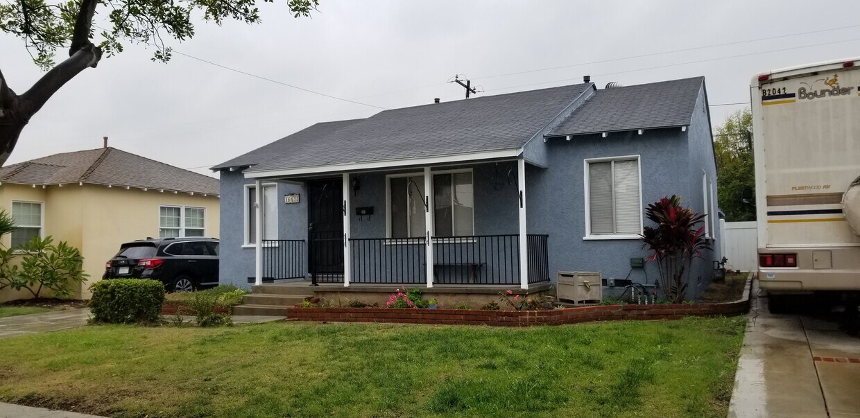 Primary Photo - 16433 Wilkie Ave