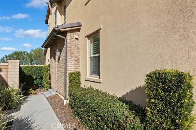 Building Photo - 55 Fuchsia