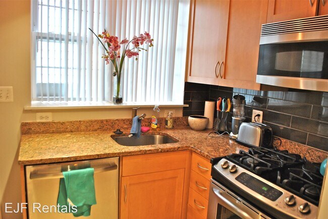 Foto del edificio - 1 br, 1 bath House - 1400 Longfellow Stree...