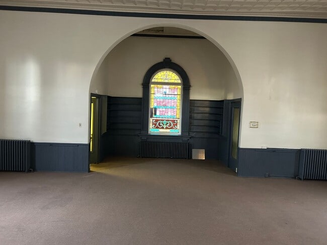 Building Photo - 624 Chestnut St