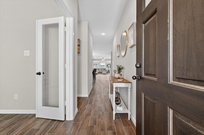 Foto del edificio - 2626 Lemonwood Ln