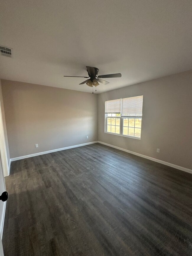 Foto del edificio - 3 Bed 2 Bath Brick Home - New Construction - Available NOW