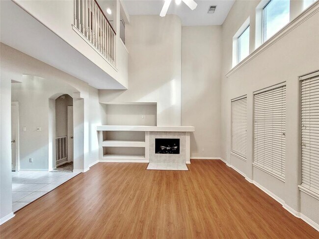 Building Photo - 17515 Golden Glade Ln