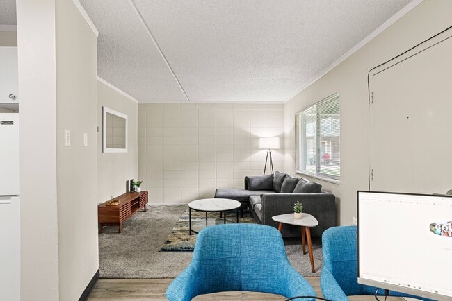 Building Photo - Bears Village