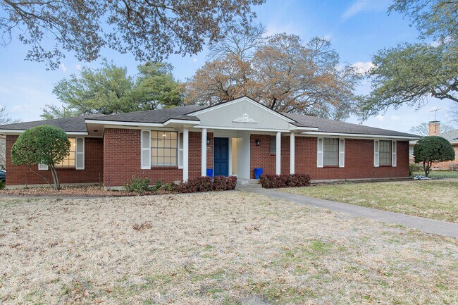 Foto del edificio - 527 E Spring Valley Rd