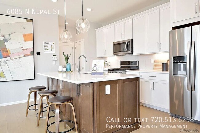 Foto del edificio - 6085 N Nepal St