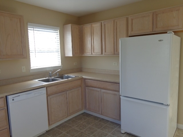 Foto del edificio - 801 Woodbine Ln