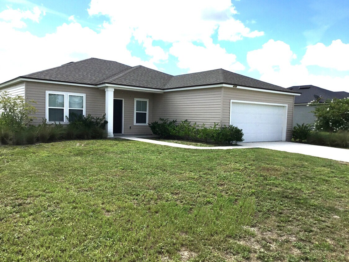 Foto principal - 8116 Golden Bamboo Dr