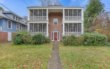 Building Photo - 819 W 51st St