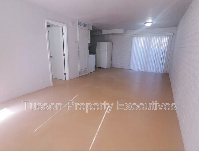 Foto del edificio - 319 E Blacklidge Dr