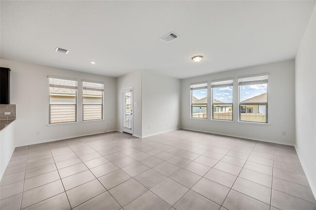 Building Photo - 2612 Donna Olene Dr