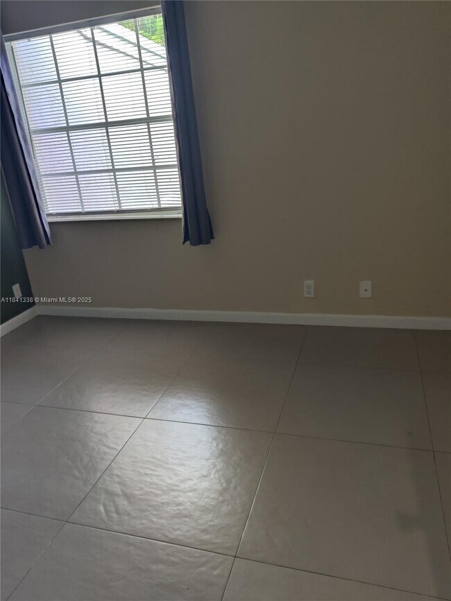Building Photo - 1510 Springside Dr